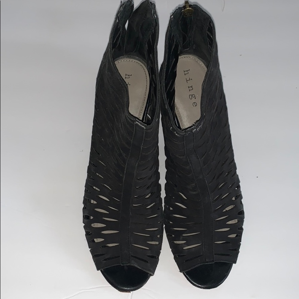 Women’s sandals